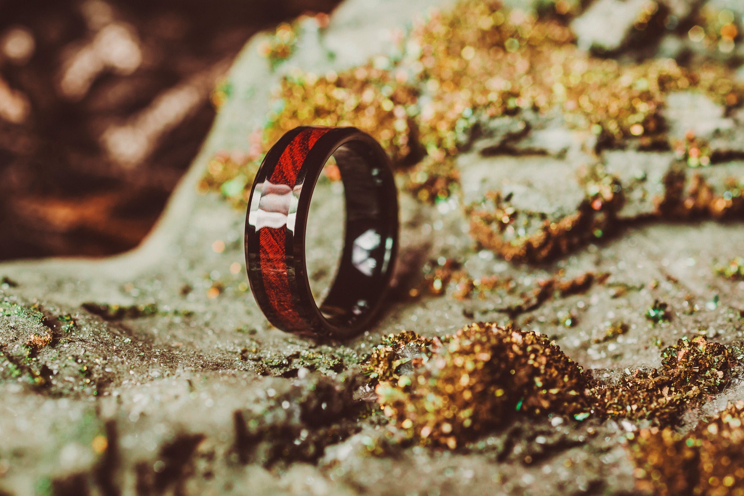 Snow Meadow: Botanist Handcrafted Resin Ring of, Wood, & Flowers – Analog  Watch Co.